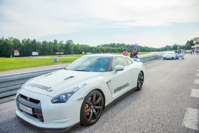 jazda nissan gt-r - kierowca - cała polska - 1 okrążenie