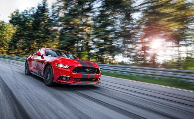 jazda ford mustang - kierowca - kielce - 5 okrążeń