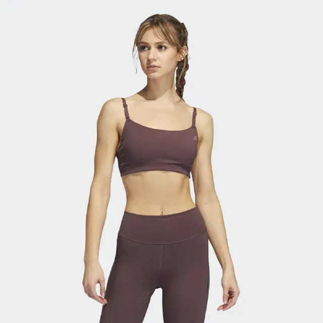 yoga studio light-support bra